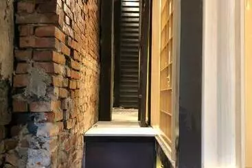 台甕茶室青年旅館 Tai Wong Tatami Room Hostel