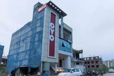 Hotel O Vrindavan Inn Near Lulu Mall