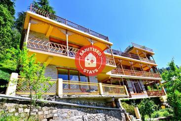 Hotel Oyo 36651 Chander Lata Cottage