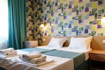 בית מלון כפרי Eco Estate Golden Key