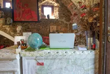 Hostelli Le Petit Chateau