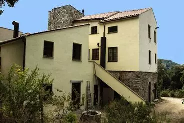 Hostelli Le Petit Chateau