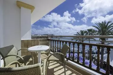 Apartamentos Es Cañe