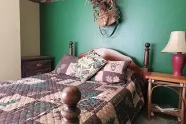 モーテル Sourdough Lodge