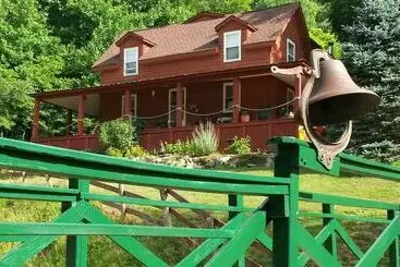 Mountain Harbour B&b And Hiker Hostel