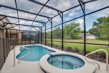 茅舍 Oakbrone Avenue Villa Solterra 3