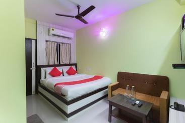 Hotel Oyo Flagship 64039 Reshmi Plaza