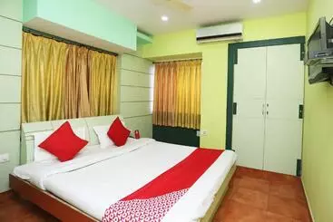 Hotel Oyo 28330 Raj Rajeswari