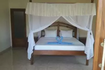 ペンション Warung Pantai Bungalows
