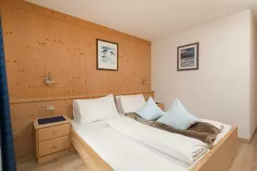 هتل Declara B&b And Apartaments