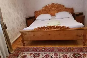پانسیون Guest House Green Rose