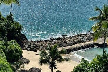 هتل آپارتمان Vista Mare Ocean View Top Floor Condo, Samana