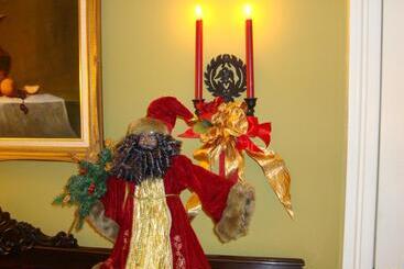 Arbor View House Bed And Breakfast