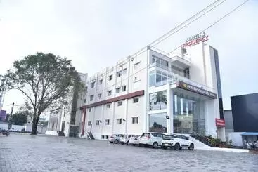 Hotel Manjhi Residency