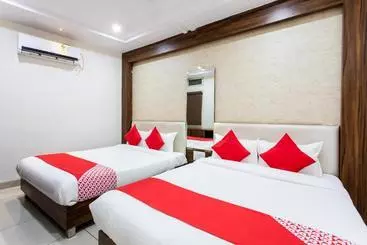 Hôtel Oyo 30888  Mahadev