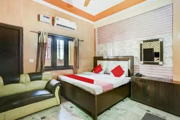 Hotel Oyo 76325  Mannat