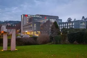 Отель NH Collection Santiago De Compostela