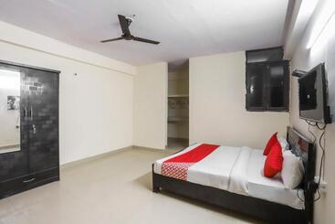 Hotel O Royal Residency