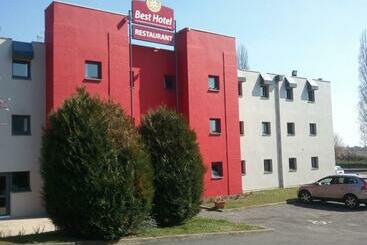 Brit Hotel Montsoult La Croix Verte