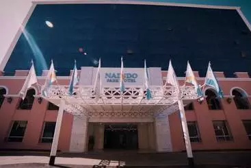 Naindo Park Hotel
