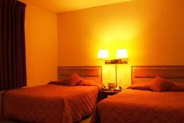 هتل Mediterráneo Plaza