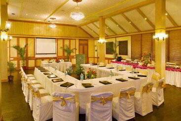 Hotel Central Heritage Resort & Spa, Darjeeling