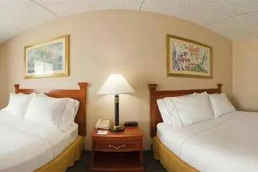 Hotel Comfort At Findley Lake