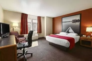 汽车旅馆  Super 8 By Wyndham North Bay