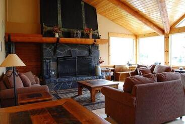 호텔 Canmore Rocky Mountain Inn