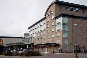 Coast Hotel & Convention Centre