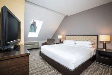 فندق Hilton Whistler Resort & Spa