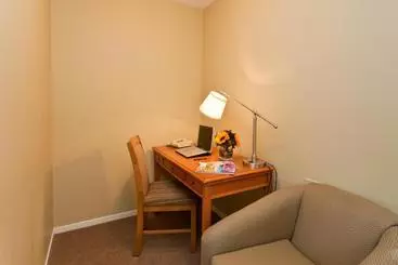 호텔 Lord Stanley Suites On The Park