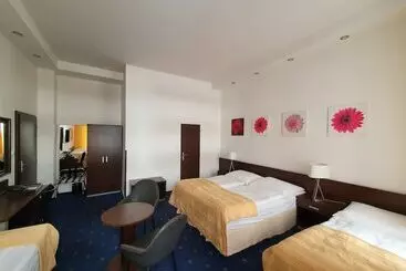 هتل A1 Royal Plaza