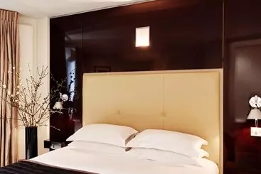 아파트 No5 Maddox Street