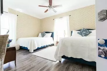 Heritage Quay Bed & Breakfast