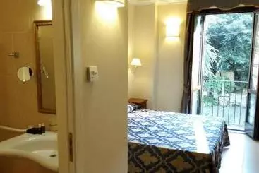 ホテル Villa Cattani Stuart Xvii Secolo