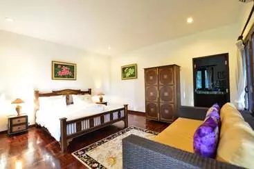 Hotelli Baan Nam Ping Riverside Homestay