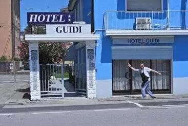 ホテル Guidi