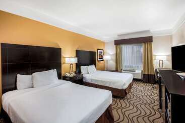 Отель La Quinta By Wyndham Pasadena