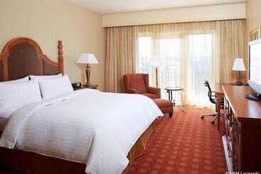 酒店 Renaissance Shoals Resort And Spa