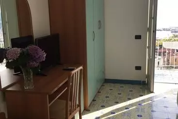 Szálloda Pithaecusa