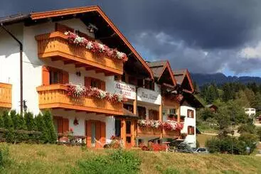 Hotelli Albergo Garnì Maso Mistrin