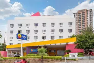 Szálloda Comfort Inn Monterrey Valle