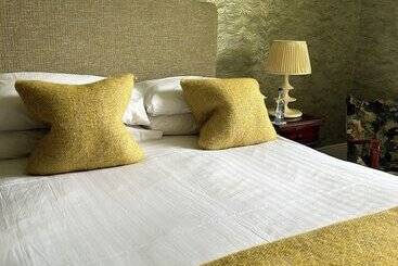 Hotel Glenfinnan House