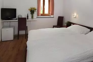 酒店 La Dent Du Midi Hôtel & Restaurant