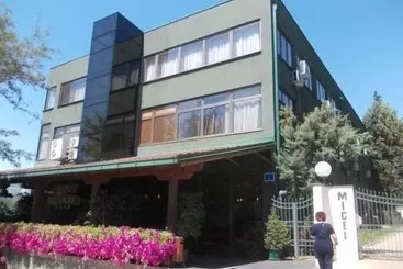 בית מלון כפרי The Hunter S Lodge Kamnik