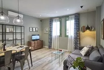 Ainb Las Ramblas Colón Apartments