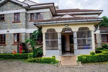 تختخواب و صبحانه 2d La Office Palace