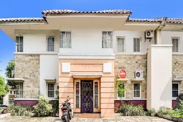 호텔 Surya Inn Syariah Cikarang Redpartner