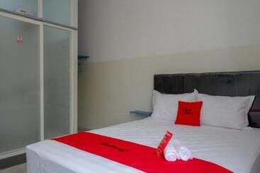 Hotell Reddoorz Near Tamansari Shopping Center Salatiga